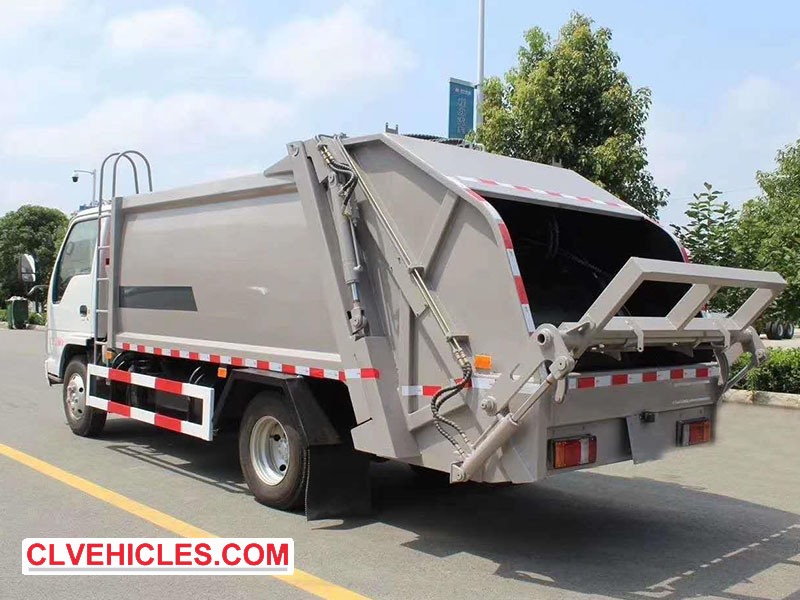 rear-load garbage compactor